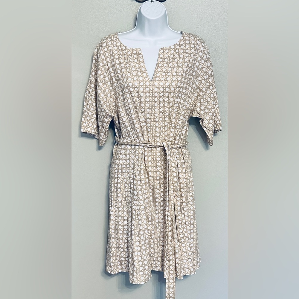 Ann Taylor NWT Lattice Linen Blend Dress, size 4.